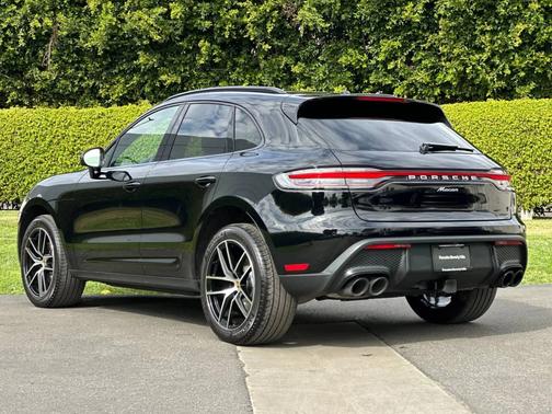 2025 Porsche Macan 