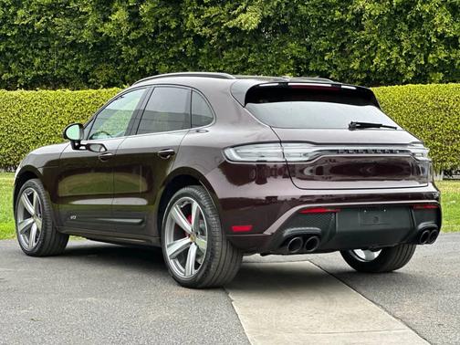 2025 Porsche Macan 