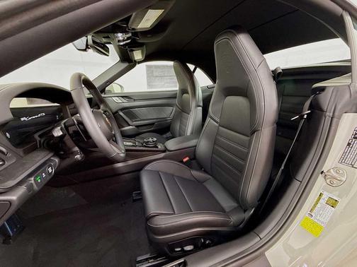 2026 Porsche 911 Carrera GTS