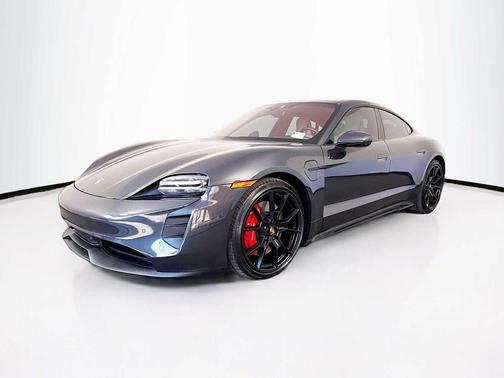 2022 Porsche Taycan GTS