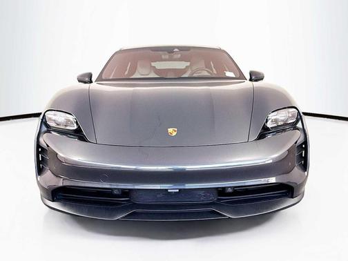 2022 Porsche Taycan GTS