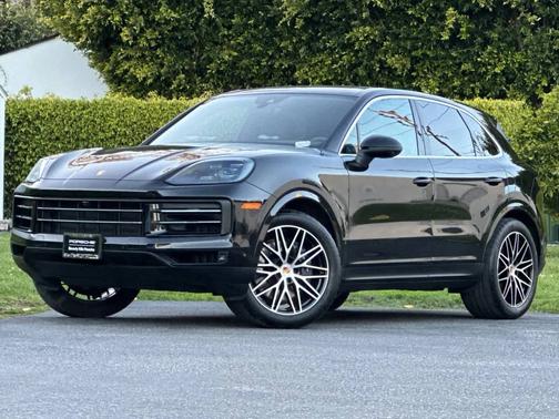 2025 Porsche Cayenne 
