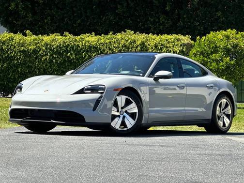Chalk 2023 Porsche Taycan