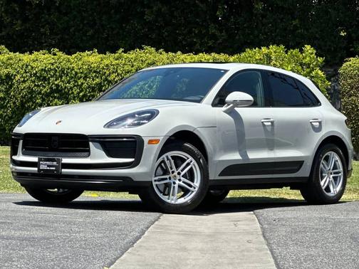 Chalk 2025 Porsche Macan