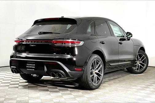 2025 Porsche Macan 