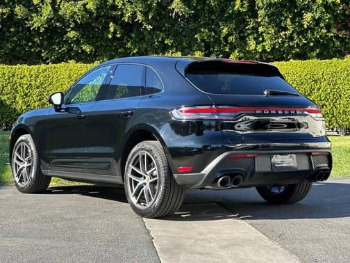 2025 Porsche Macan 