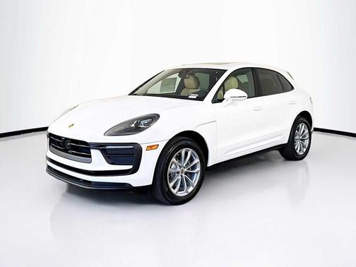 2026 Porsche Macan 