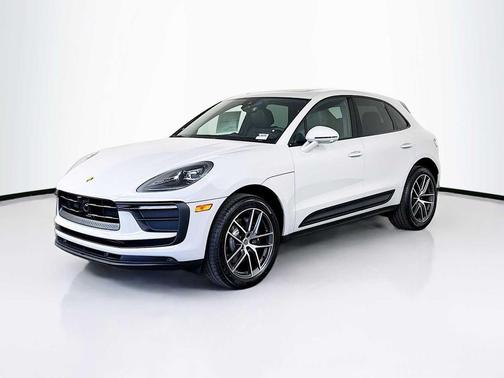 2026 Porsche Macan 