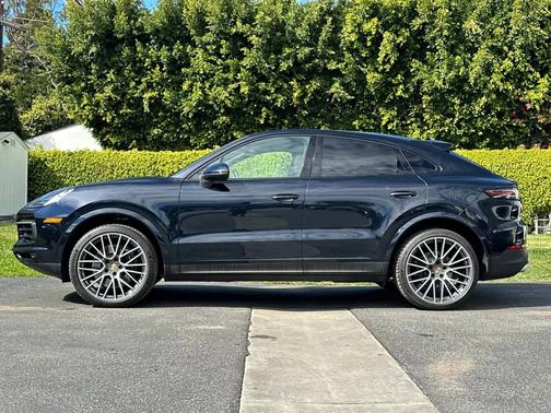 2022 Porsche Cayenne 