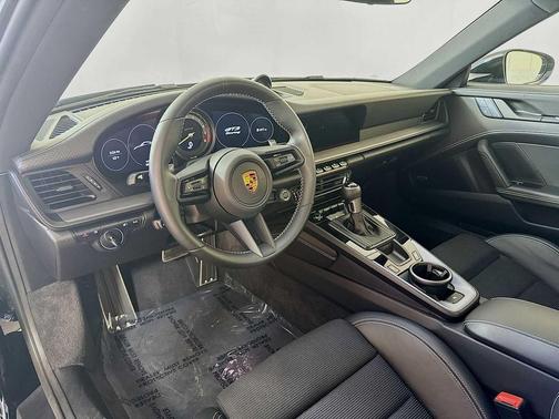 2022 Porsche 911 GT3 w/Touring Package