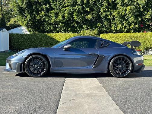 2023 Porsche 718 Cayman 