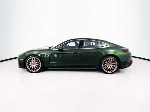 2025 Porsche Panamera 