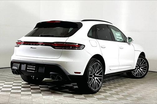 2025 Porsche Macan 