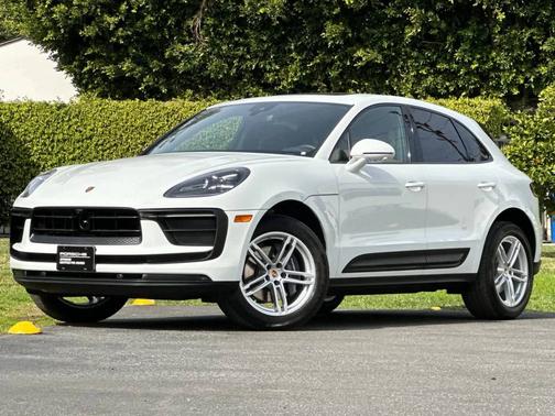 2025 Porsche Macan 