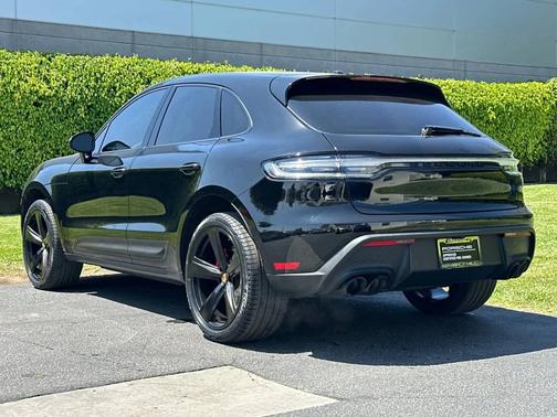 Black 2024 Porsche Macan