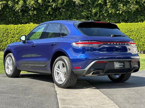 2025 Porsche Macan 
