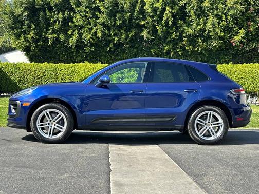 2025 Porsche Macan 