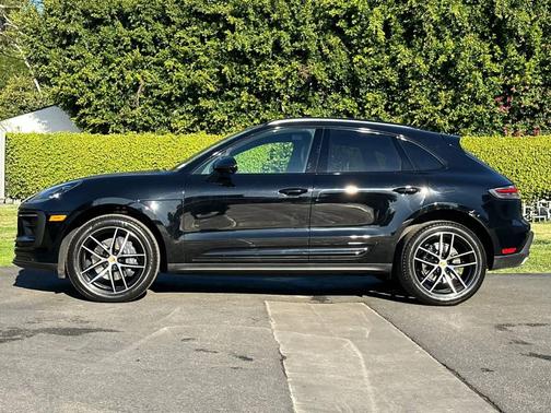 2025 Porsche Macan 