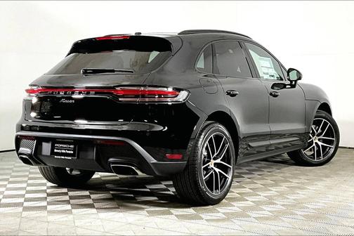 2025 Porsche Macan 