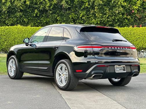 2025 Porsche Macan 