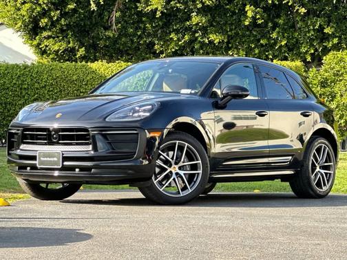 2025 Porsche Macan 