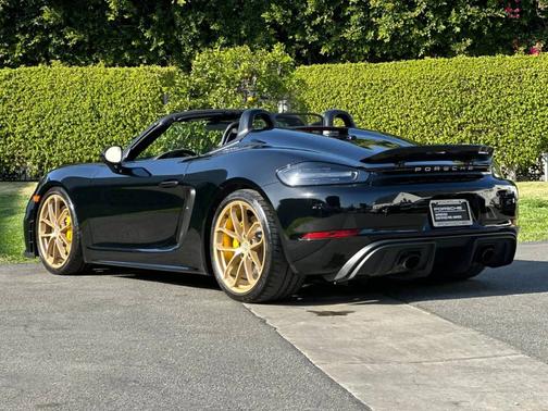 2022 Porsche 718 Spyder 