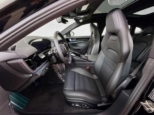 2026 Porsche Panamera 