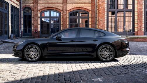 2023 Porsche Panamera 
