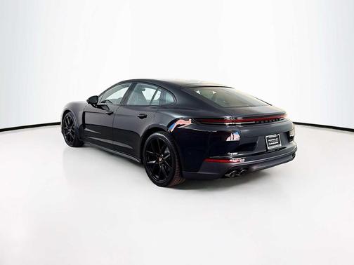 2026 Porsche Panamera 