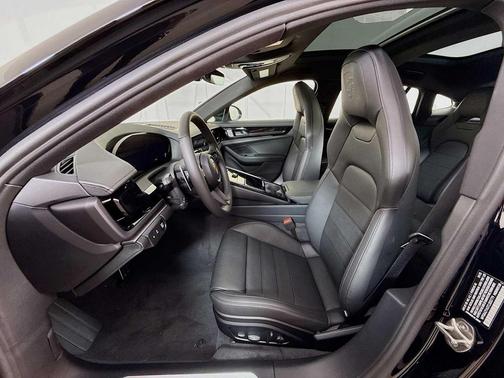 2026 Porsche Panamera 