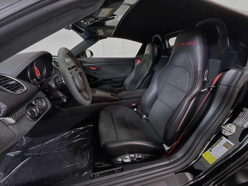 2025 Porsche 718 Spyder RS