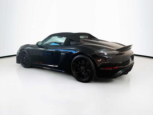 2025 Porsche 718 Spyder RS