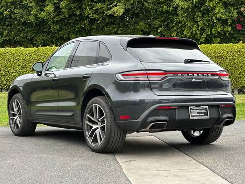 2025 Porsche Macan 