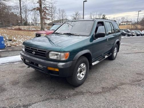 1997 Nissan Pathfinder SE-V6 4WD