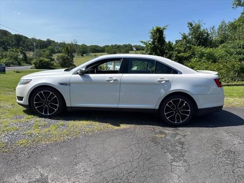 2014 Ford Taurus Limited