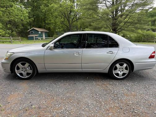 Mercury Metallic 2005 Lexus LS 430 Base