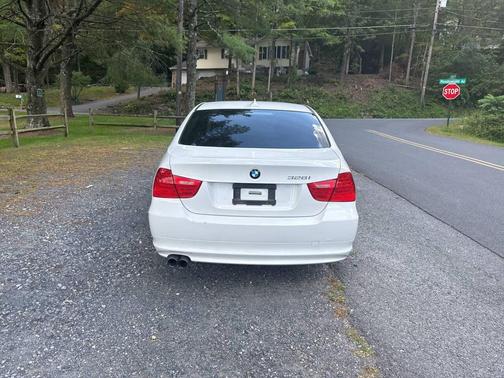 2010 BMW 328 328i 4dr Sedan