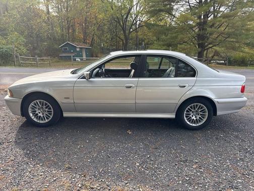 2001 BMW 530 530i 4dr Sedan