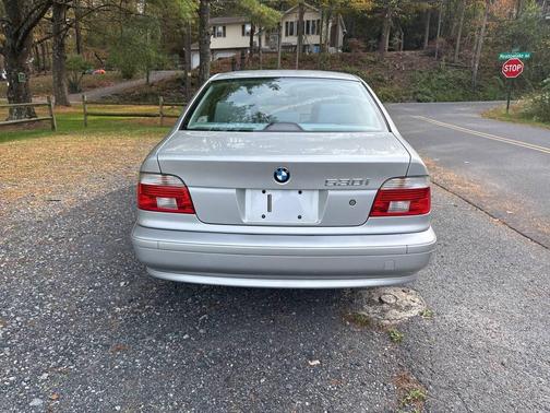 2001 BMW 530 530i 4dr Sedan