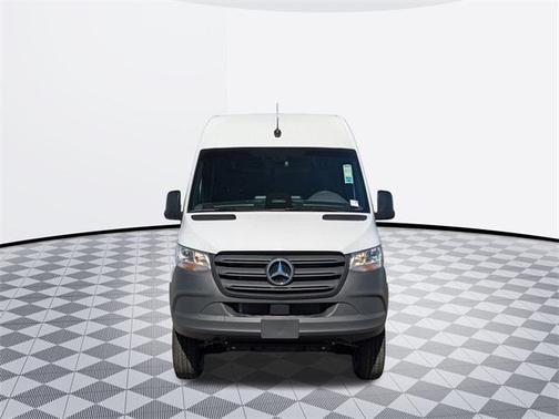 2025 Mercedes-Benz Sprinter 2500 Standard Roof
