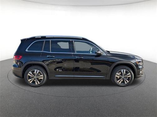 2025 Mercedes-Benz GLB 250 4MATIC