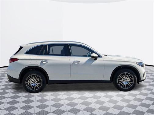2025 Mercedes-Benz GLC 300 4MATIC