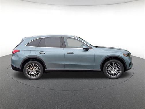 2026 Mercedes-Benz GLC 300 4MATIC