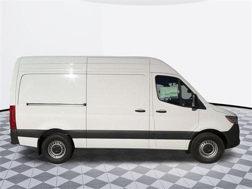 2025 Mercedes-Benz Sprinter 2500 Standard Roof
