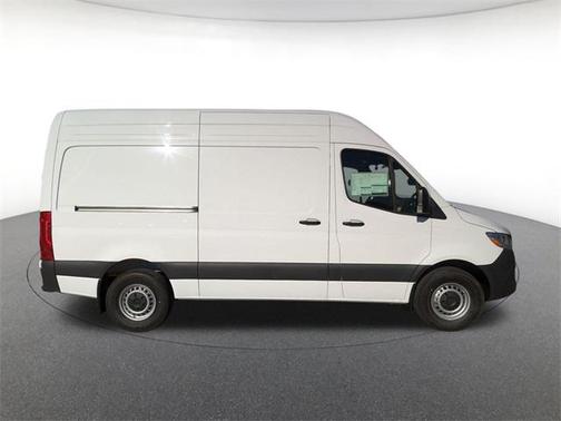 2025 Mercedes-Benz Sprinter 2500 Standard Roof