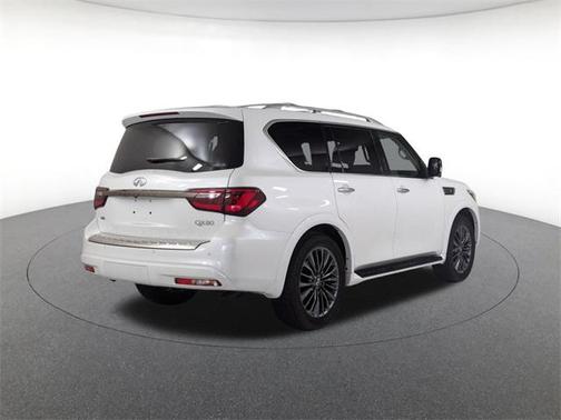 2022 INFINITI QX80 PREMIUM SELECT AWD