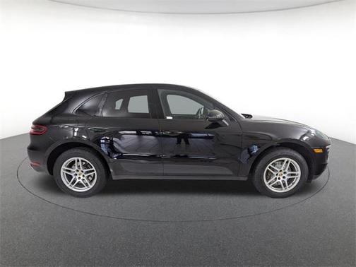 2018 Porsche Macan Base