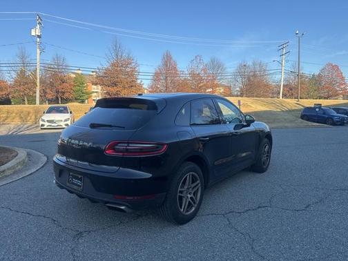2018 Porsche Macan Base