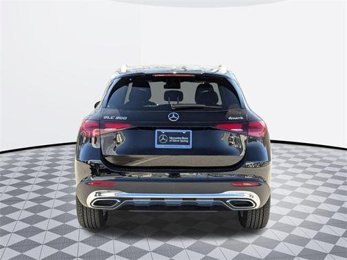 2025 Mercedes-Benz GLC 300 4MATIC