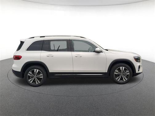 2025 Mercedes-Benz GLB 250 4MATIC